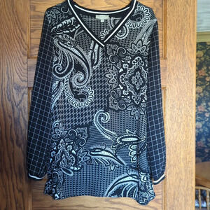 Status by Chenault V Neck High Low Abstract Pattern Paisley Long Sleeve Blouse
